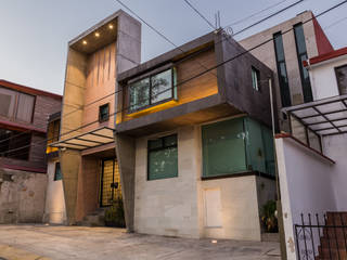 Iluminación Casa Bosques del Lago, emARTquitectura Arte y Diseño emARTquitectura Arte y Diseño Rumah tinggal