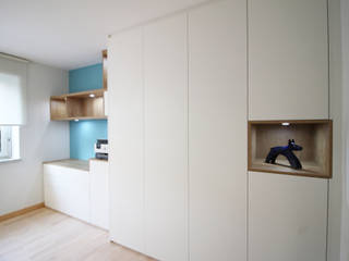 BUREAU A STRASBOURG, Agence ADI-HOME Agence ADI-HOME Espaços de trabalho minimalistas