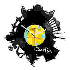 Wanduhr aus einer echten Schallplatte Berlin Skyline, citybomb.de citybomb.de غرفة المعيشة إضاءة