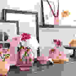 Frisches Interieur mit der Chrysantheme , Tollwasblumenmachen.de Tollwasblumenmachen.de Ruang Keluarga Modern Accessories & decoration