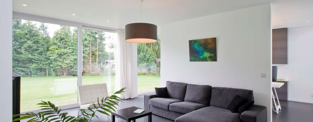 Kubisch, kompromisslos, cool: Minimalistisches Zuhause im Bauhausstil Kubisch, kompromisslos, cool: Minimalistisches Zuhause im Bauhausstil