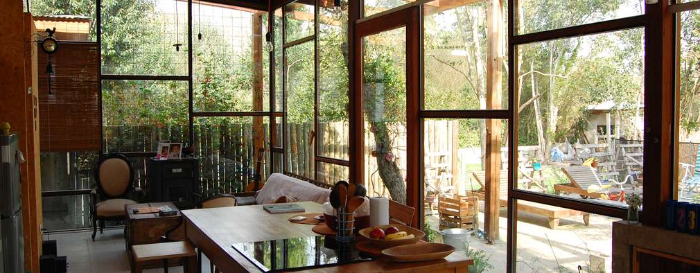 Rumah Industrial Tropis Berdinding Kaca Seluas 150 m Rumah Industrial Tropis Berdinding Kaca Seluas 150 m