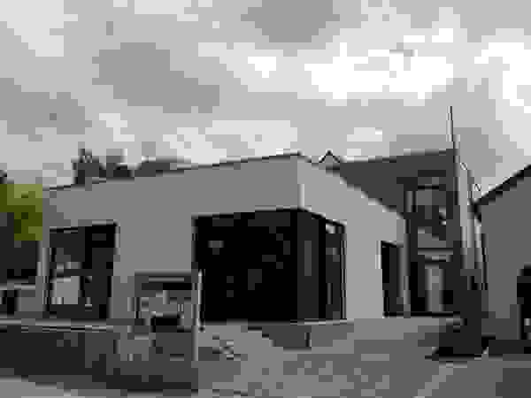 Neubau eines Gemeindezentrum cordes architektur Moderne Veranstaltungsorte