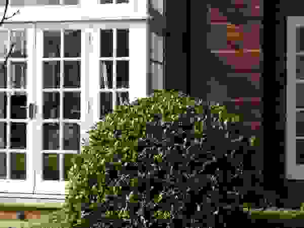 Traditional & Classic Garden Landscape Design Classic style garden