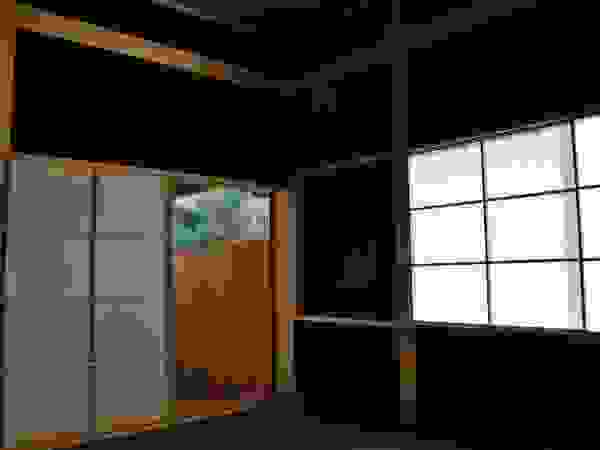 高野建築 Ruang Media Modern