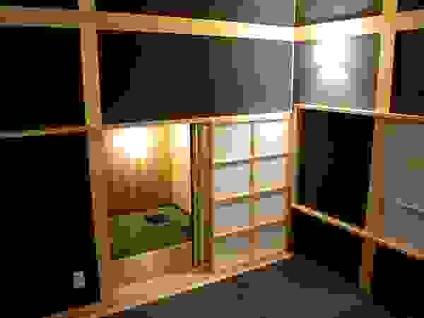 高野建築 Ruang Media Modern