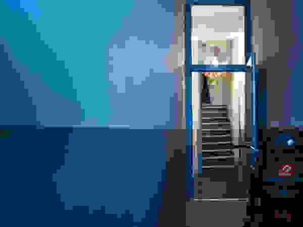 Christèle BRIER Architechniques Eclectic style corridor, hallway & stairs