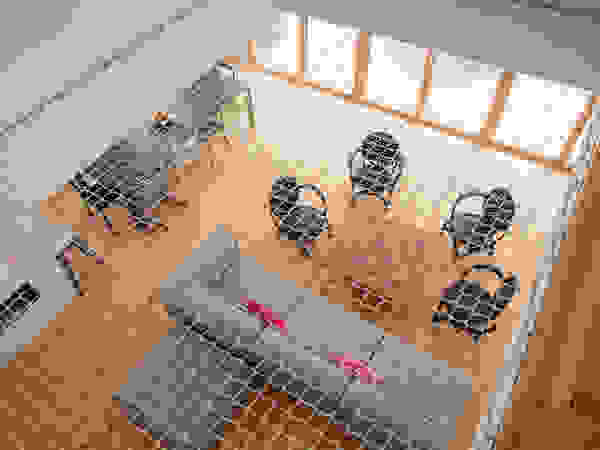 POLY RYTHMIC ARCHITECTURE Modern living room
