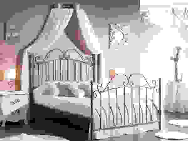 Paco Escrivá Muebles BedroomBeds & headboards