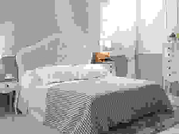 Paco Escrivá Muebles BedroomBeds & headboards