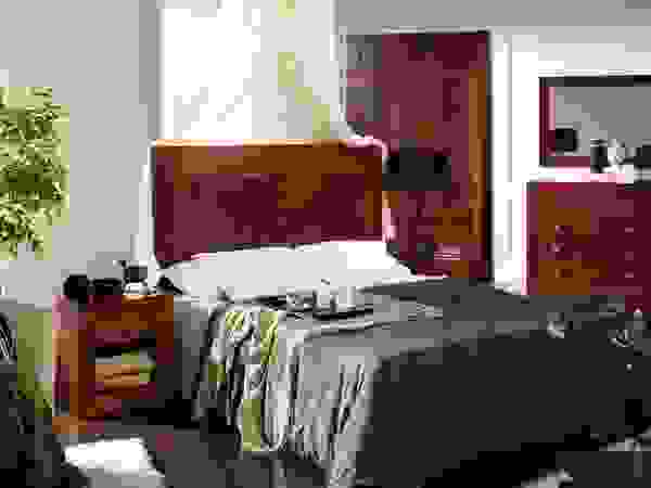 Paco Escrivá Muebles BedroomBeds & headboards