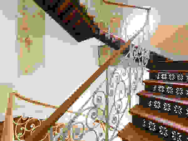 Wohnwert Innenarchitektur Corridor, hallway & stairsStairs