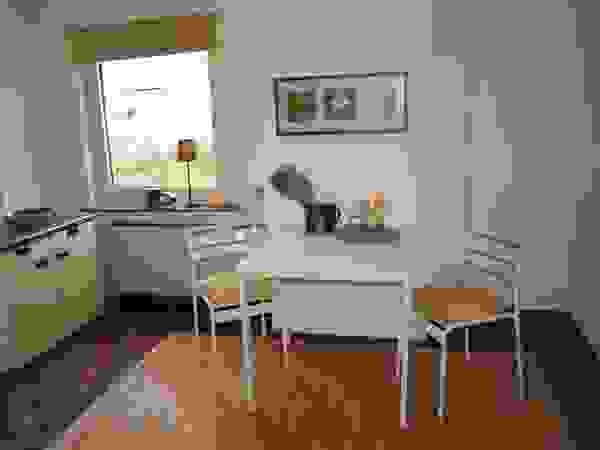 Küchenbereich nach dem Staging Raumpraesenz-Homestaging Küche