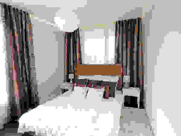 AgiDesign Classic style bedroom