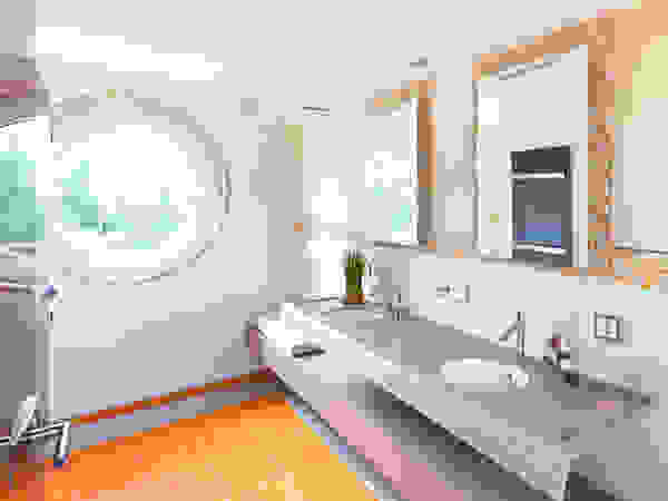 Klotz Badmanufaktur GmbH Bathroom