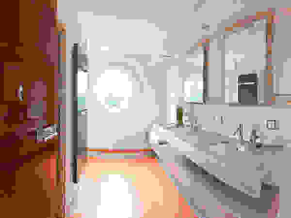 Klotz Badmanufaktur GmbH Bathroom