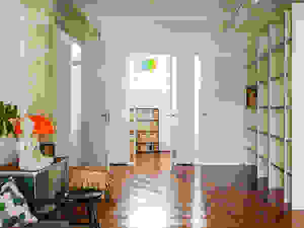 Mauricio Arruda Design Eclectic style corridor, hallway & stairs