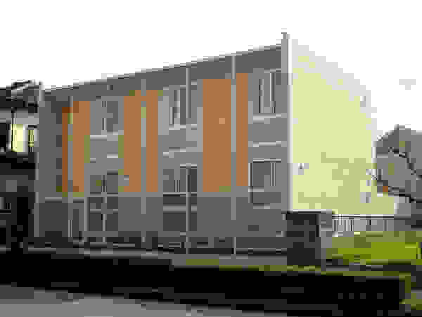 アトリエ24一級建築士事務所 Modern houses