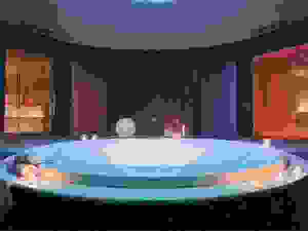 Blumaxx Wellness Modern spa
