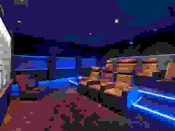 Dynamic Home Cinéma Multimedia roomElectronics