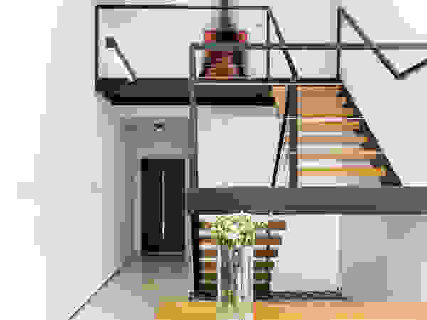 KROPKA STUDIO'S PROJECT Kropka Studio Modern corridor, hallway & stairs