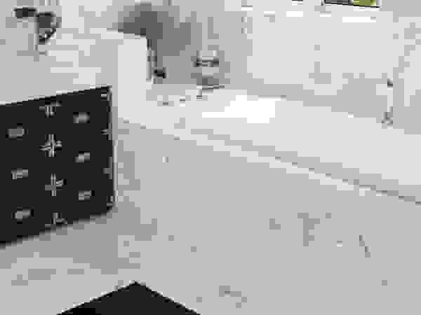 Interior bathroom Marmi di Carrara BathroomSinks