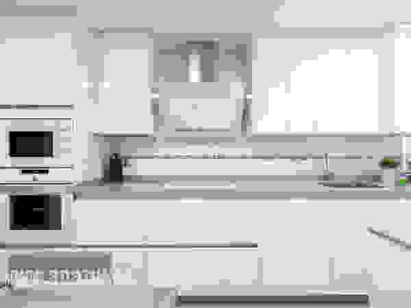Espacios y Luz Fotografía Minimalist kitchen