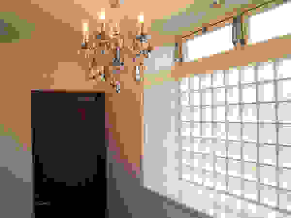 あお建築設計 Modern windows & doors