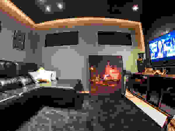 Renato Lincoln - Studio de Arquitetura Modern Media Room