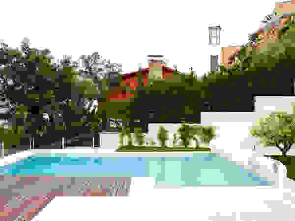 JARDÍ PEDRA I ARIDS S.L. Mediterranean style pool