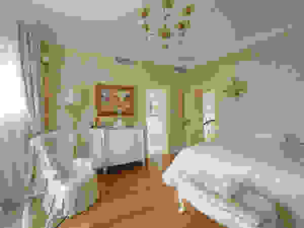 D&T Architects Classic style bedroom
