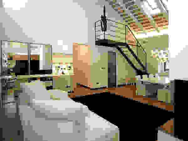 Arch. Roberto Buzzi Modern Corridor, Hallway and Staircase