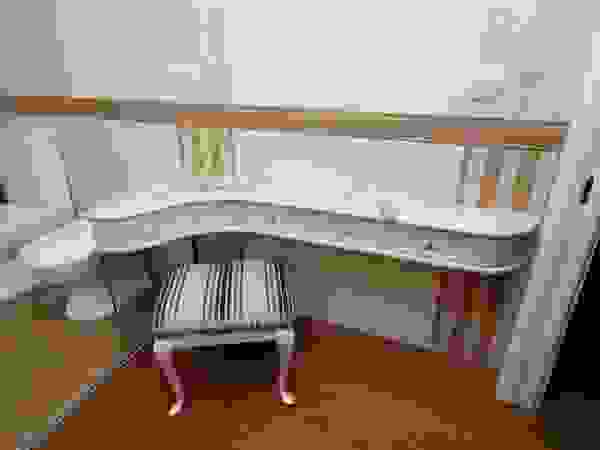 Adrados taller de ebanistería BathroomSinks