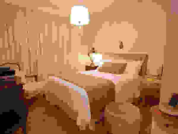 Neoarch Classic style bedroom