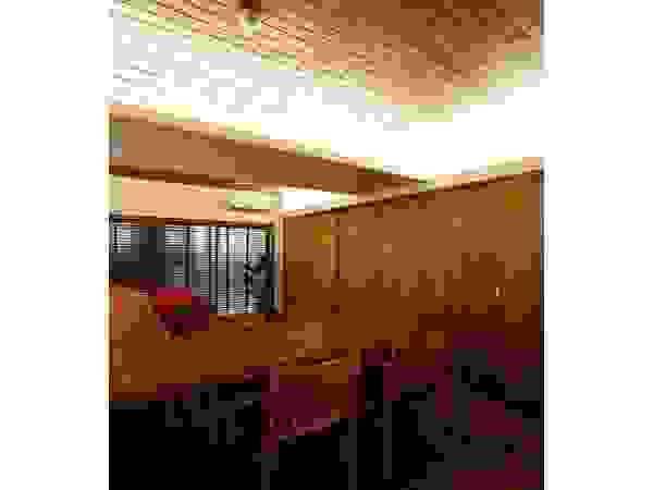 辻史彰建築研究所 Salas de jantar modernas
