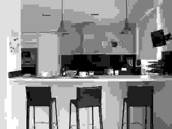 CECILIA POZZI INTERIORISMO Modern kitchen