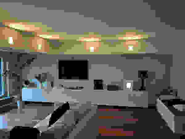 Improver Studio Modern living room