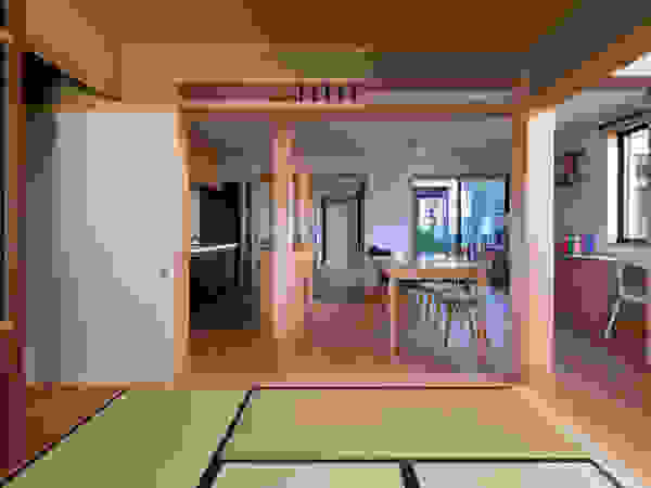 アトリエ・ブリコラージュ一級建築士事務所 Modern dining room