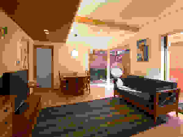 アトリエ・ブリコラージュ一級建築士事務所 Asian style living room