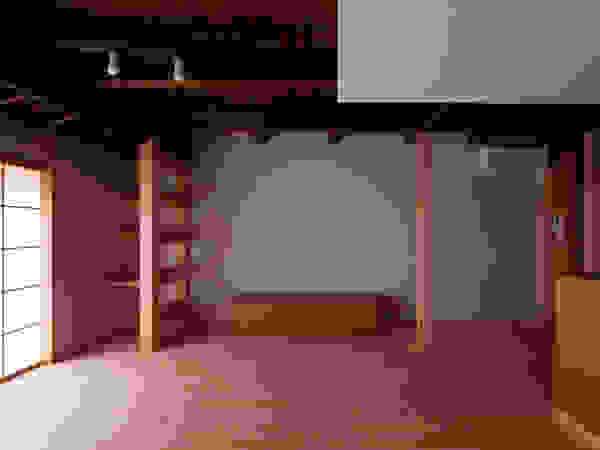 アトリエ・ブリコラージュ一級建築士事務所 Colonial style living room
