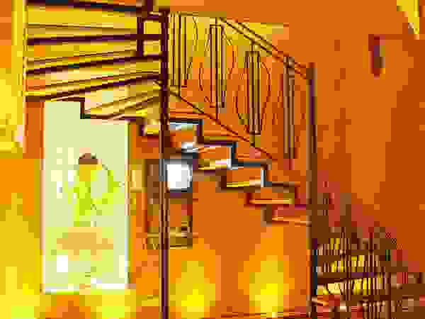 Архитектор Владимир Калашников Classic style corridor, hallway and stairs