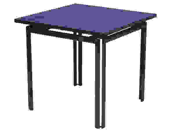 MADE IN DESIGN Dining roomTables