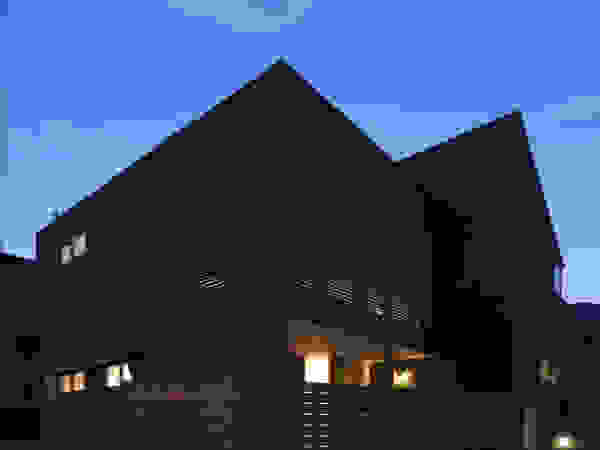アトリエ・ブリコラージュ一級建築士事務所 Modern houses