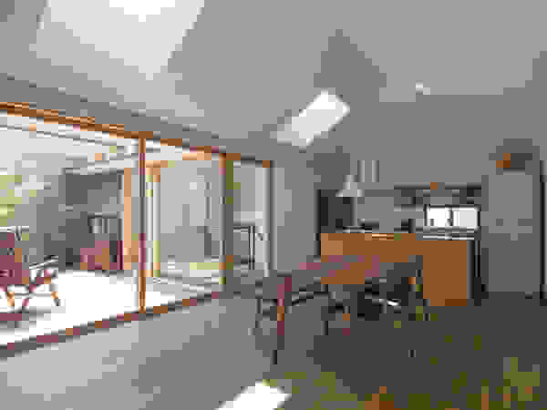 アトリエ・ブリコラージュ一級建築士事務所 Modern living room
