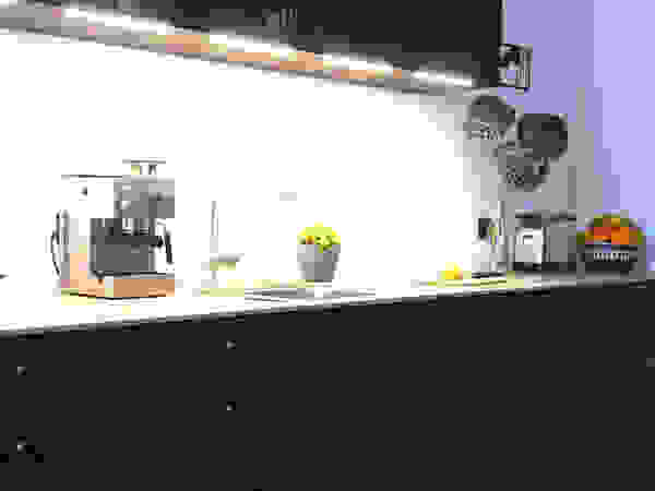 van risk Minimalist kitchen