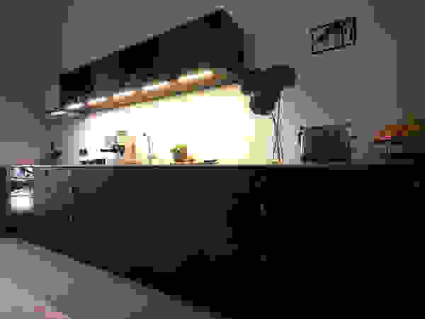 van risk Minimalist kitchen