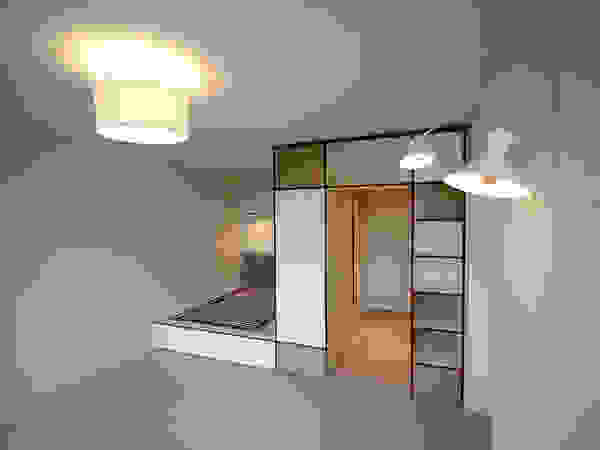 van risk Modern Bedroom