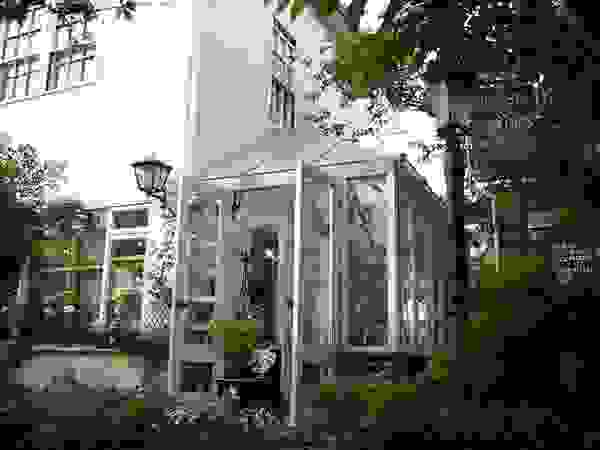 (株)ハウスオブポタリー Eclectic style conservatory