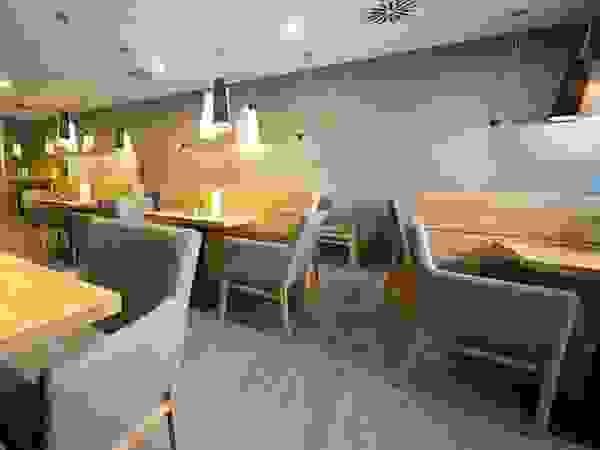 MAASS-Licht Lichtplanung Modern gastronomy