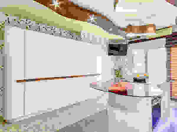 Espacios y Luz Fotografía KitchenCabinets & shelves